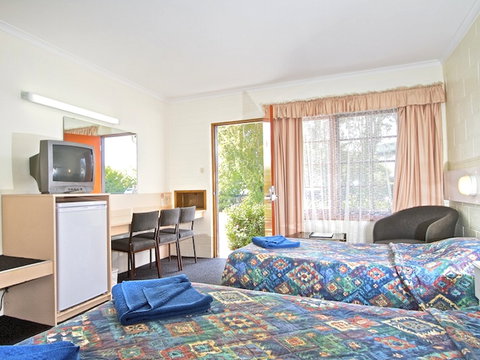Martin Cash Motel - Tourism Gold Coast 3