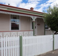 Newdegate House - Tourism Gold Coast