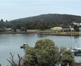 Waterfront Lodge Motel - Tourism Gold Coast 4
