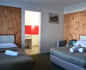 Hobart Tower Motel - Tourism Gold Coast 0