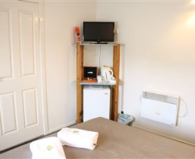 Hobart Tower Motel - Tourism Gold Coast 2