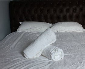 Backpackers Imperial Hotel - Tourism Gold Coast 1