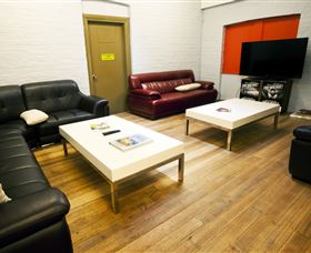 Backpackers Imperial Hotel - Tourism Gold Coast 4