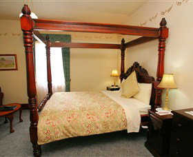 Lodge On Elizabeth - The - Tourism Gold Coast 3