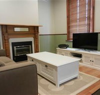 Myrtle Cottage - Tourism Gold Coast
