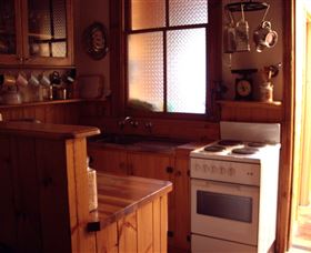 Memory Lane Cottages - Tourism Gold Coast 1
