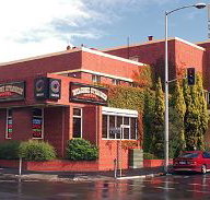 Welcome Stranger Hotel - Tourism Gold Coast