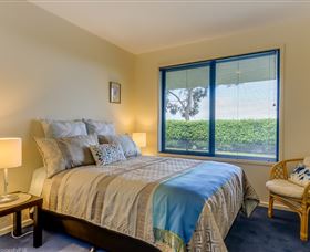 Carol's B&B - Tourism Gold Coast 3
