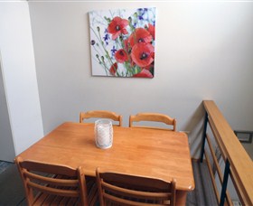 Ashwood Apartments - Lindisfarne - Tourism Gold Coast 4