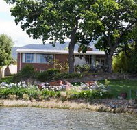 Waterside Accommodation - Derwent Hideaway - Tourism Gold Coast