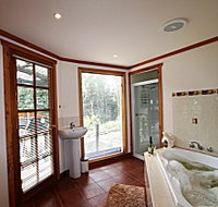 Love Grove Guest House - Tourism Gold Coast