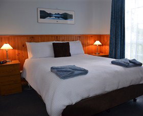 Castaway Holiday Apartments - Tourism Gold Coast 3