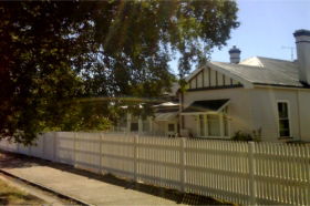 Sheffield B & B - Tourism Gold Coast 0