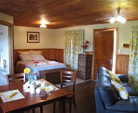 Tin Dragon Trail Cottages - Tourism Gold Coast 1