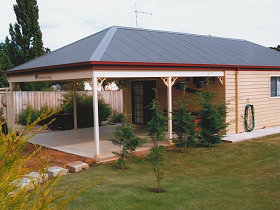 The Stables  - Tourism Gold Coast 0