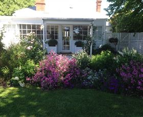White Dove Cottage Bed And Breakfast - Tourism Gold Coast 1