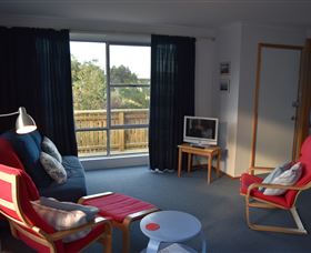 Ar Lan Y Mor - Tourism Gold Coast 1