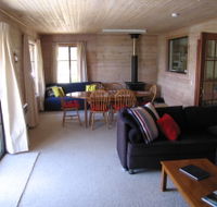 Bicheno Holiday Rentals - 27 Gordon Street - Tourism Gold Coast