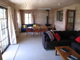 Bicheno Holiday Rentals - 27 Gordon Street - Tourism Gold Coast 0