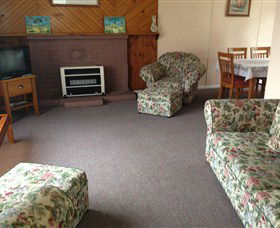 Queenstown Cottages - Owen - Tourism Gold Coast 2