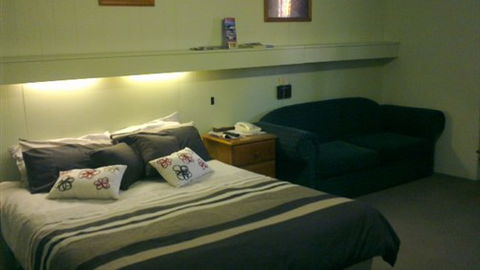 Millers Cottage Motel - Tourism Gold Coast 0