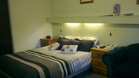Millers Cottage Motel - Tourism Gold Coast 4