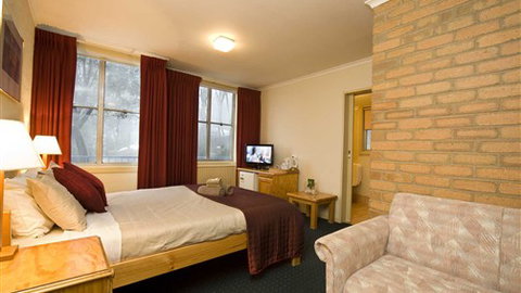 Attunga Alpine Lodge And Apartments - Tourism Gold Coast 1