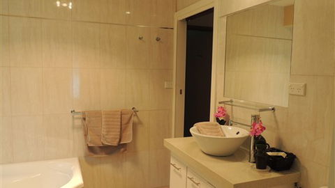 Myamba House - Tourism Gold Coast 1