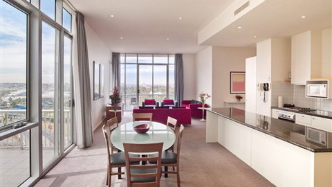 Adina Apartment Hotel Melbourne, Flinders Street - Tourism Gold Coast 2