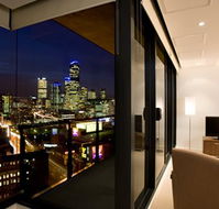 Melbourne Short Stay Apartments - On Whiteman - Tourism Gold Coast