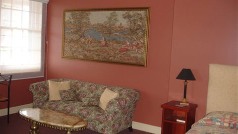 Grand Central Accommodation B&B Cobden - Tourism Gold Coast 7