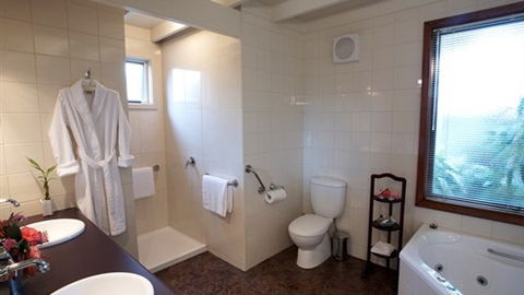 Forlonge Bed & Breakfast - Tourism Gold Coast 2