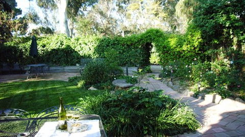 Forlonge Bed & Breakfast - Tourism Gold Coast 8