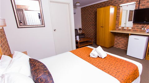 Advance Motel - Tourism Gold Coast 0