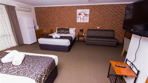 Advance Motel - Tourism Gold Coast 4