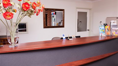 Advance Motel - Tourism Gold Coast 2