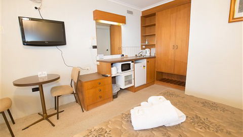 Bright Colonial Inn Motel - Tourism Gold Coast 2