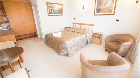 Bright Colonial Inn Motel - Tourism Gold Coast 1