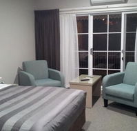 John Bright Motor Inn - Tourism Gold Coast