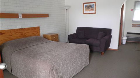 Alfred Motor Inn - Tourism Gold Coast 0