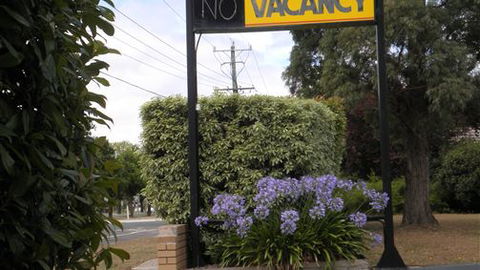 Alfred Motor Inn - Tourism Gold Coast 3