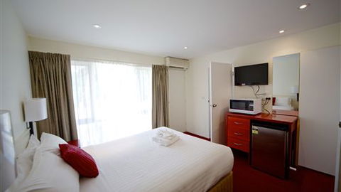 Sanctuary House Resort Motel - Tourism Gold Coast 4