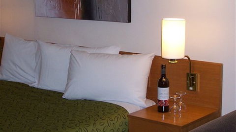 Hermitage Motor Inn - Tourism Gold Coast 2