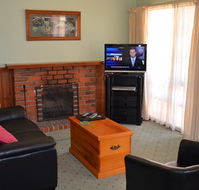 Mountain View Motor Inn and Holiday Lodges