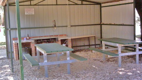 Castlemaine Central Cabin & Van Park - Tourism Gold Coast 4