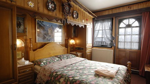 Karelia Alpine Lodge - Tourism Gold Coast 3