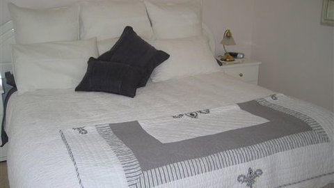 Burrabliss Bed And Breakfast - Tourism Gold Coast 4