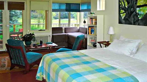 Waterholes Guest House - Tourism Gold Coast 3