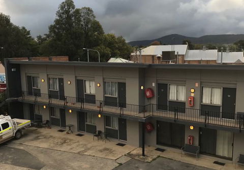 Commercial Hotel Motel Lithgow - Tourism Gold Coast 3