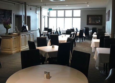 Commercial Hotel Motel Lithgow - Tourism Gold Coast 4